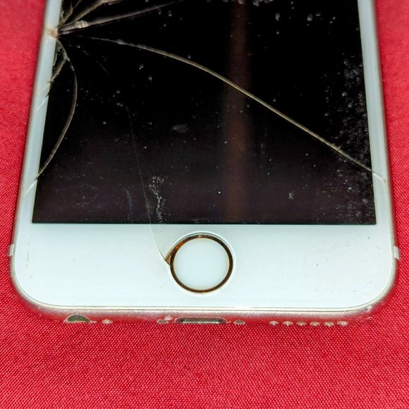 iPhone 6S (A1688) - 64 GB (For parts)*** - Picture 5 of 7